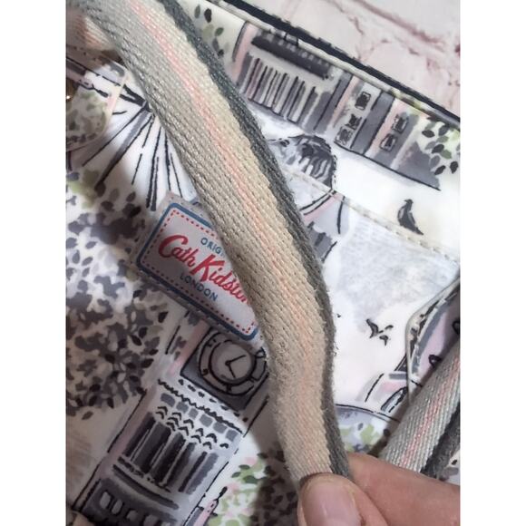 Cath Kidston London Landmark PVC Cotton Backpack Tote Bag Big Ben Print Travel - Picture 3 of 16